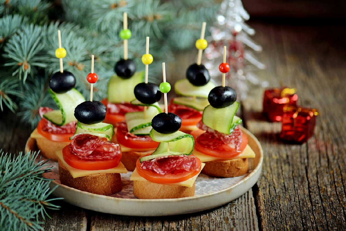 5 antipasti natalizi semplici e gustosi per rendere ogni pranzo festivo indimenticabile e saporito